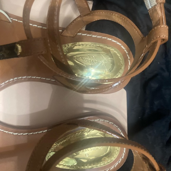 NEW - Louis Vuitton Explorer Flat Sandals - Picture 7 of 11